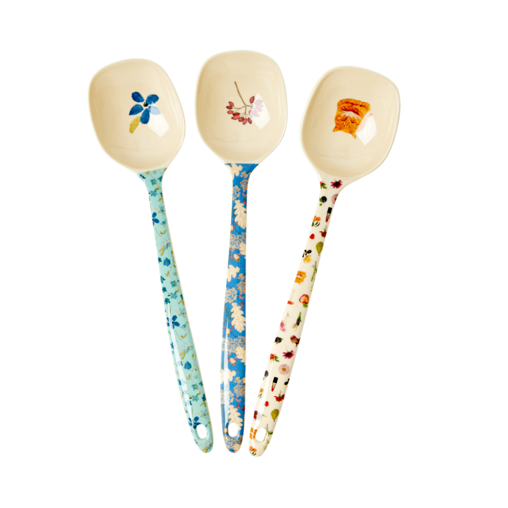 Melamine Cooking Spoons in Believe in Red Lipstick Prints Rice DK